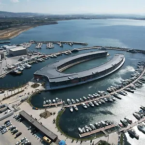 4* Hotel Crowne Plaza - Tuzla Viaport Marina By Ihg